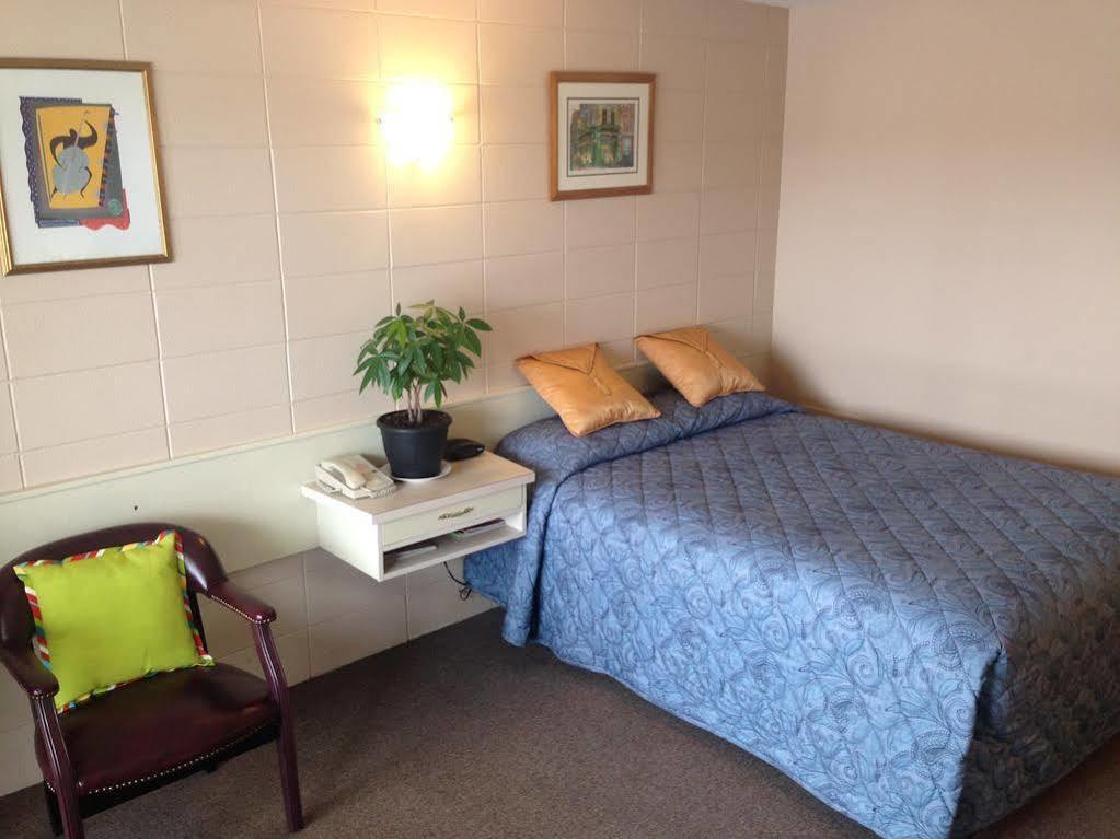 Siesta Motel Olds Kültér fotó